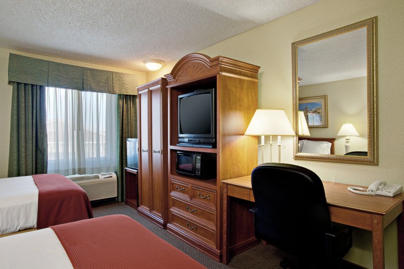Holiday Inn Express BARSTOW-HISTORIC ROUTE 66 - Barstow, CA