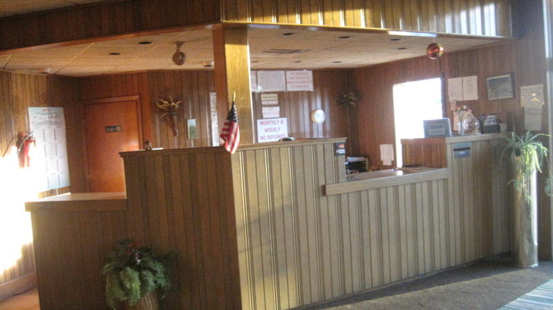 Texoma Inn - Denison, TX