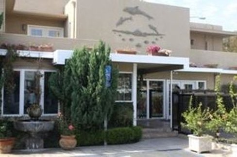 Seacliff Laguna Inn