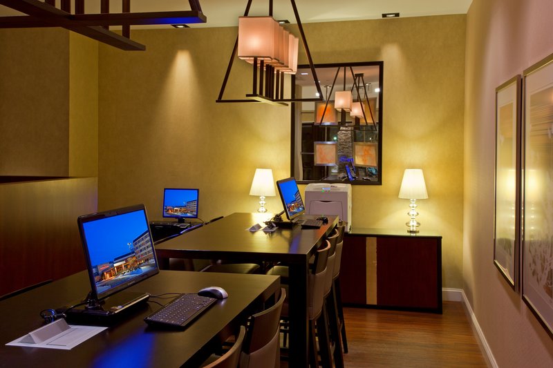 Crowne Plaza FAIRFIELD - Fairfield, NJ