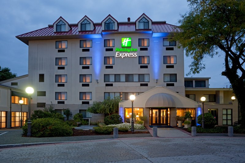 Holiday Inn Express BOSTON-WALTHAM - New Town, MA