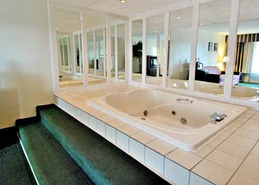 Quality Hotel - Ardmore, OK
