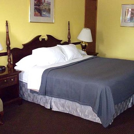 Townsman Inn - Larned, KS