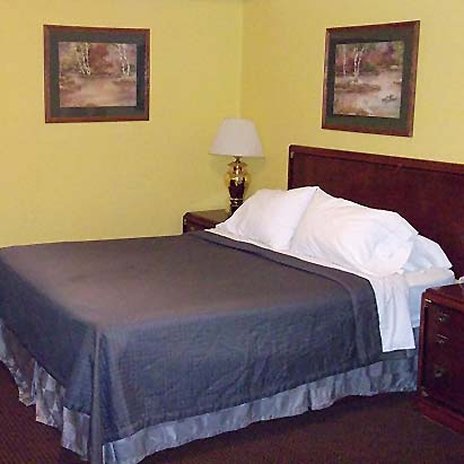 Townsman Inn - Larned, KS