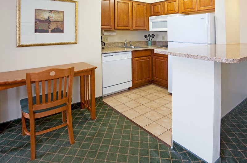 Staybridge Suites MIDDLETON/MADISON-WEST - Middleton, WI