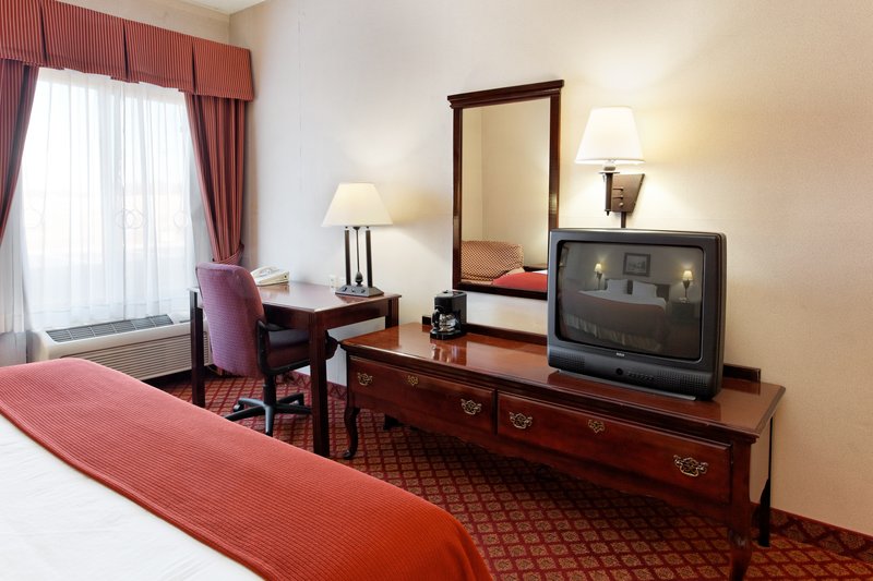 Holiday Inn Express METROPOLIS - Olmsted, IL