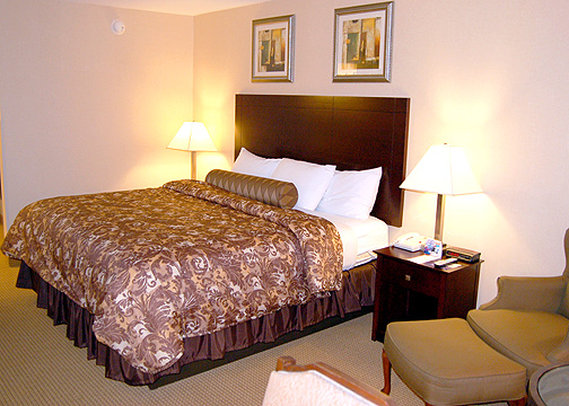 Clarion Inn Bradley Airport