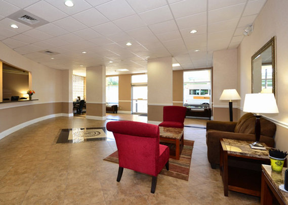 Day Inn - Gretna, LA