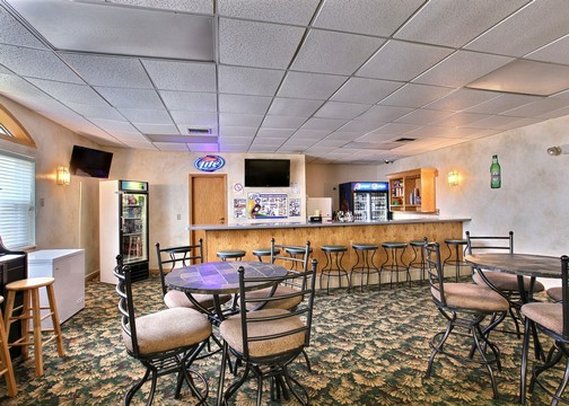 Quality Inn - Mauston, WI