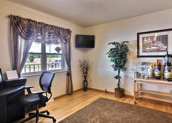 Quality Inn - Mauston, WI