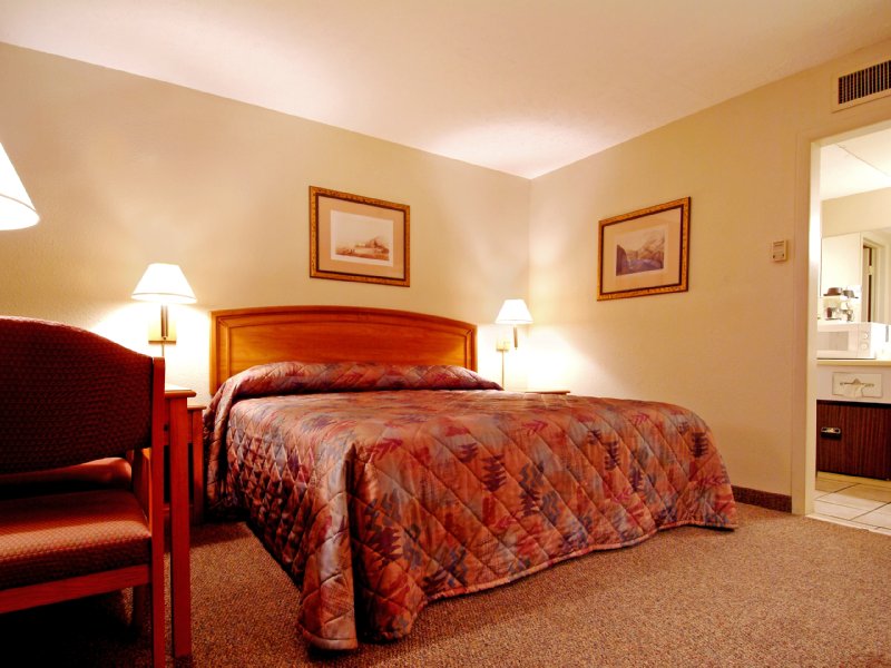 Will Rogers Magnuson Hotel - Claremore, OK