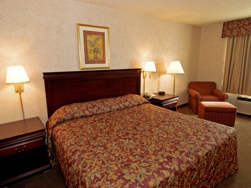 BEST WESTERN Huntington Mall Inn - Barboursville, WV