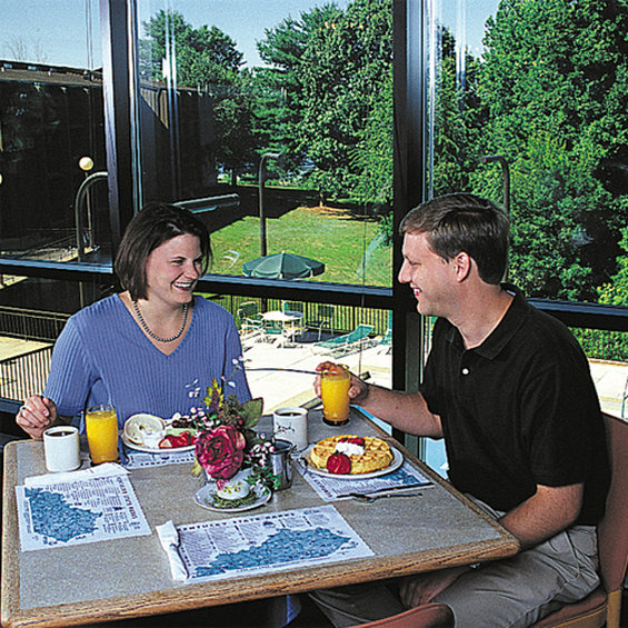 Barren River Lake Resort Lodge and Cottages - Lucas, KY