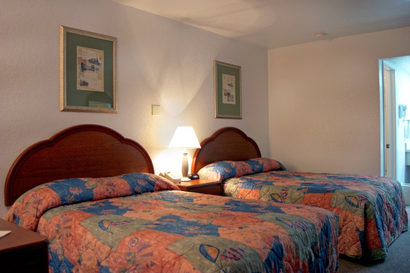 Blue Ribbon Inn Magnuson Hotel - Sallisaw, OK