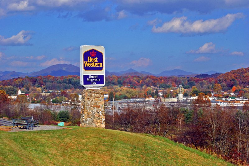 Best Western Smokey Mountain Inn - Waynesville, NC