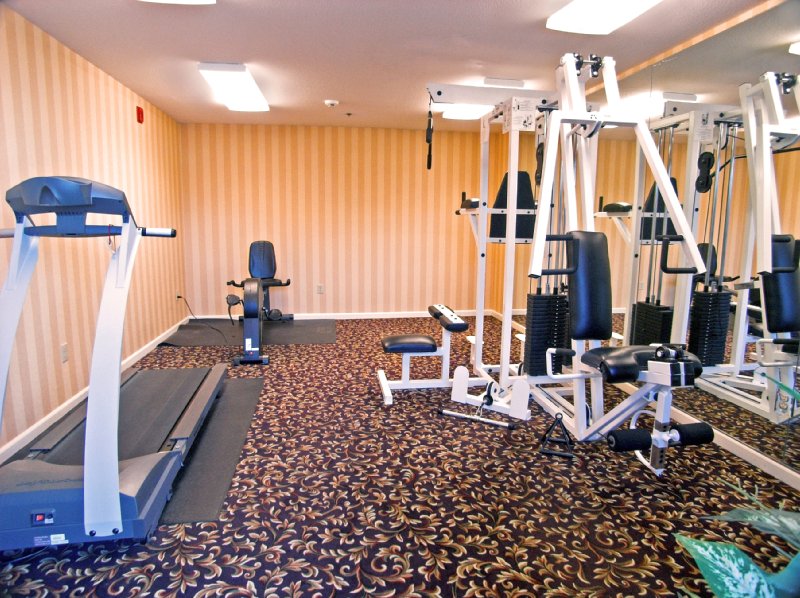 BEST WESTERN PLUS-CEDAR INN - Angels Camp, CA