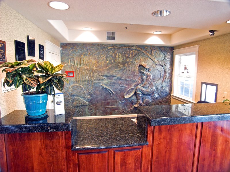 BEST WESTERN PLUS-CEDAR INN - Angels Camp, CA