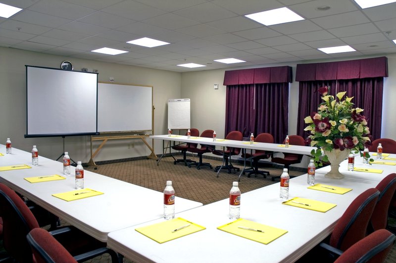 Baymont Inn & Suites-Clute - Clute, TX