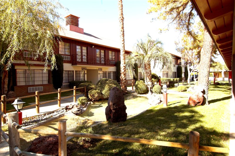 Antelope Valley Inn - Lancaster, CA