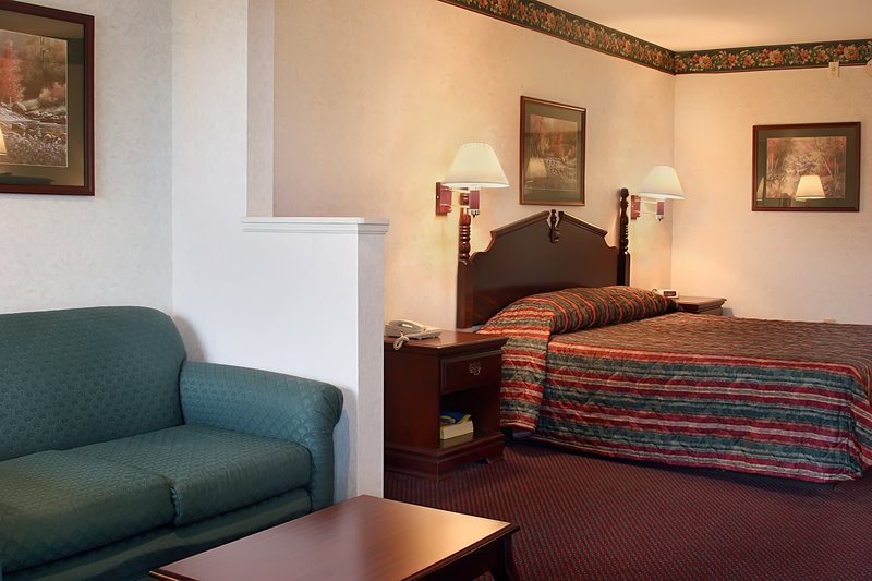 Econo Lodge - Prattville, AL