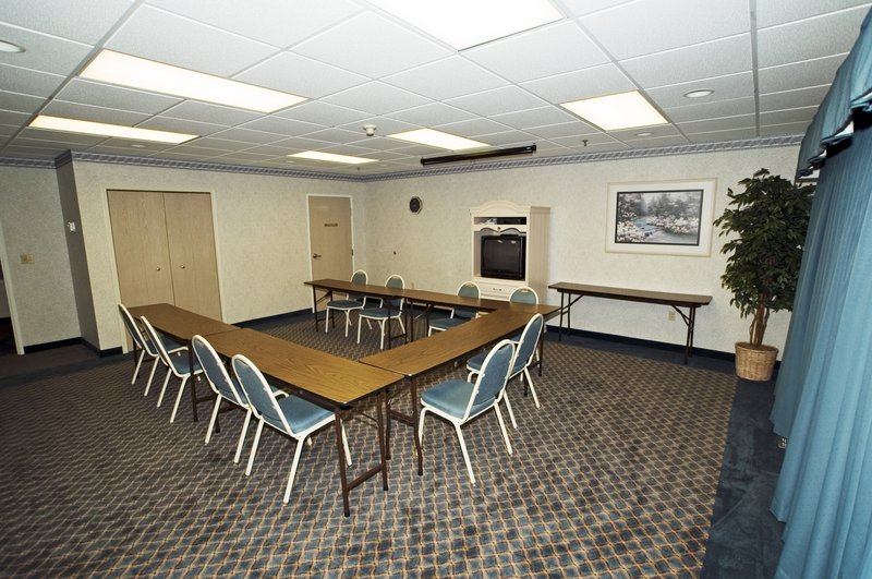 Best Western - Fostoria, OH