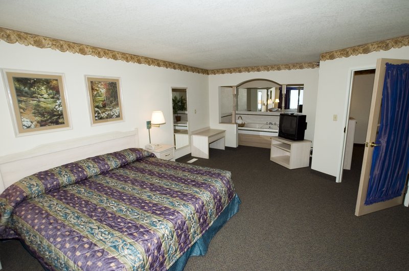 Best Western - Fostoria, OH