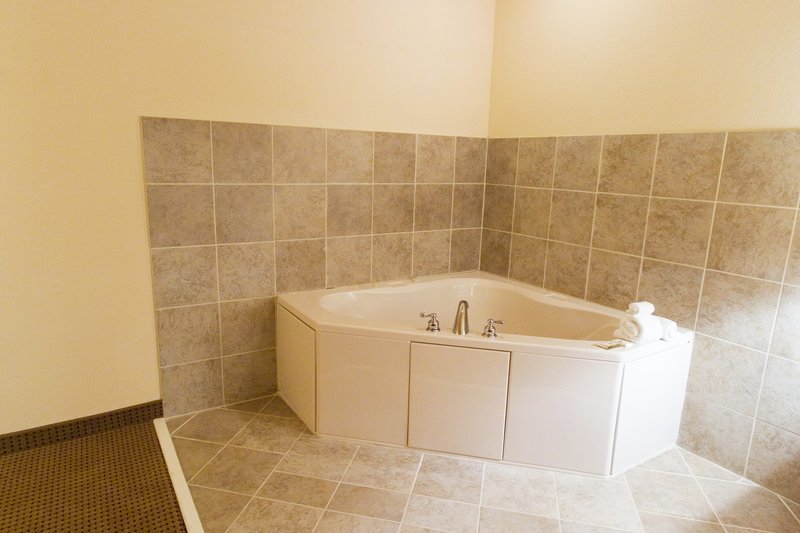 Garden Inn Union City - Union City, GA