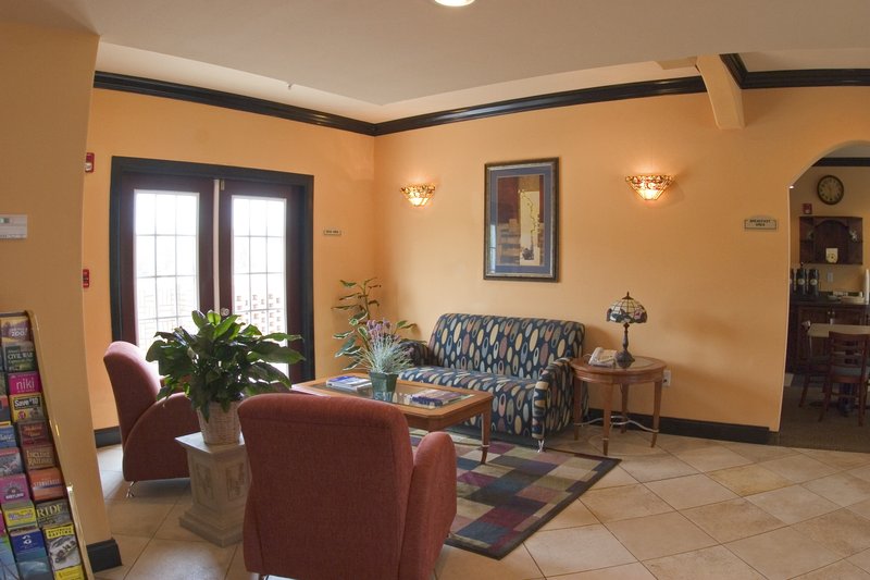 Garden Inn Union City - Union City, GA