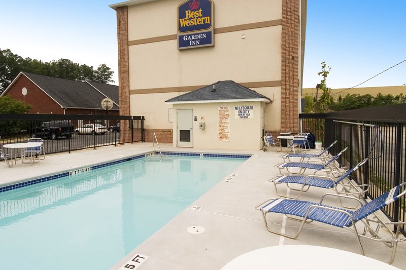 Garden Inn Union City - Union City, GA
