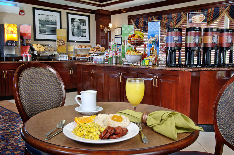 Hampton Inn Dulles/Cascades - Sterling, VA
