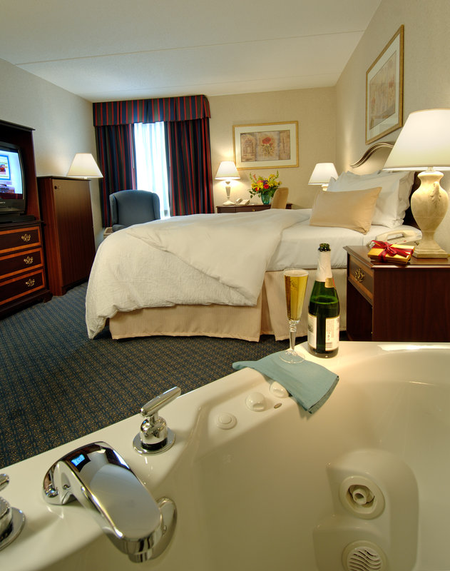 Hampton Inn Dulles/Cascades - Sterling, VA