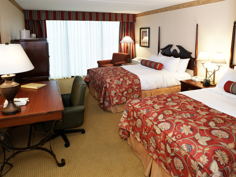 Hilton-Airport - Kansas City, MO