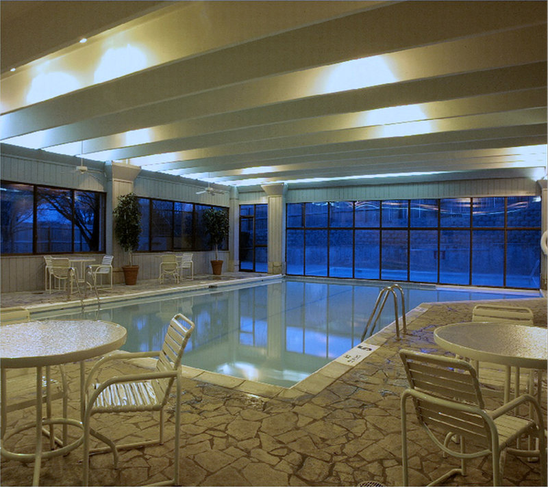 Hilton-Airport - Kansas City, MO