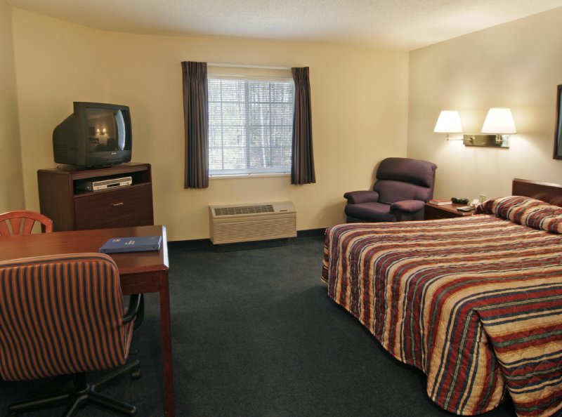 Candlewood Suites-West - Glen Allen, VA