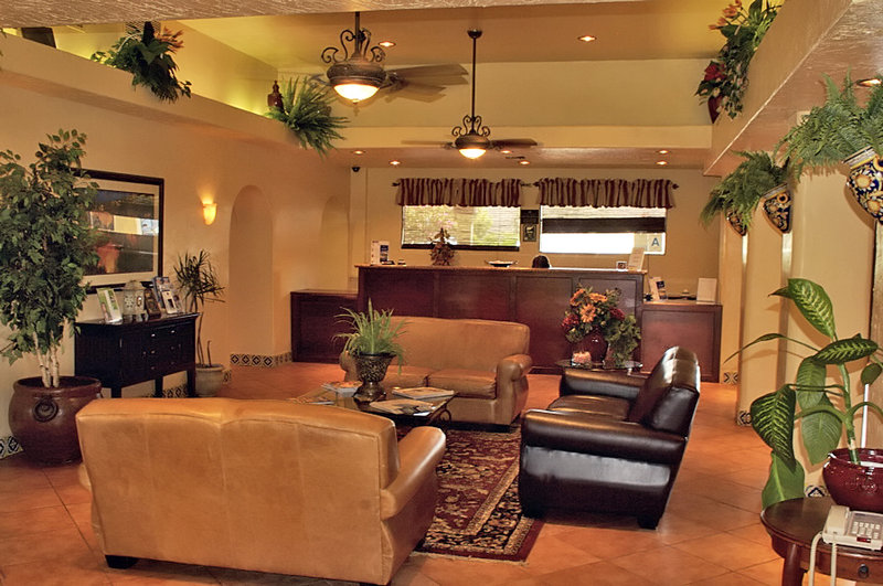 Antelope Valley Inn - Lancaster, CA