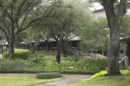 Green Oaks Hotel - Fort Worth, TX