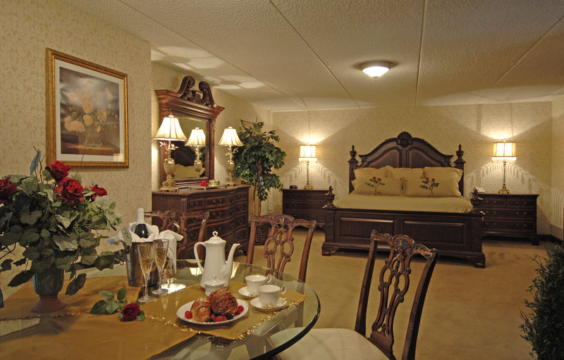 The Brookwood Inn - Pittsford, NY