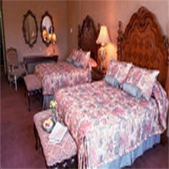 Inn By The Lake - Gilbertsville, KY