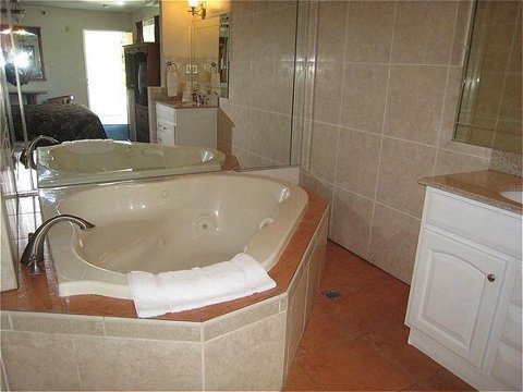 Lambert Inn - Whittier, CA