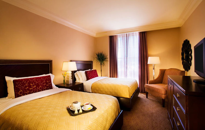 Royal Crescent Hotel - New Orleans, LA