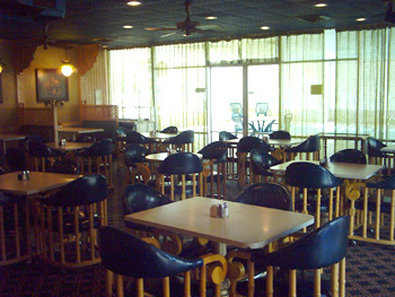 Econo Lodge Inn & Suites - Salina, KS