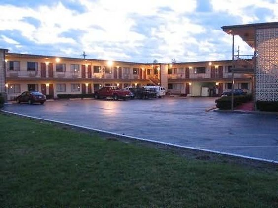 Campus Inn - West Lafayette, IN