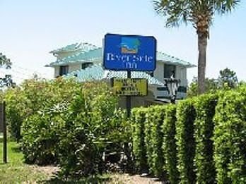 River Side Inn - New Port Richey, FL