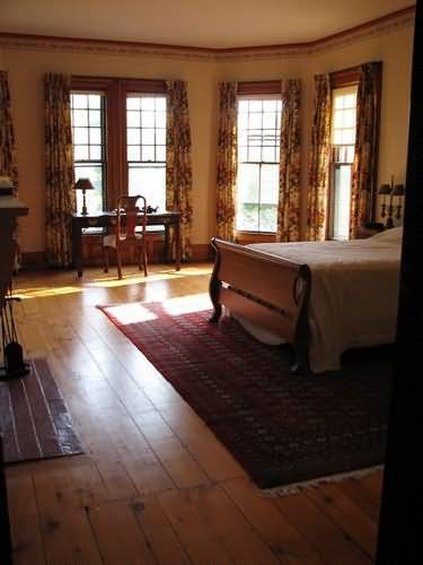 Elms Bed & Breakfast - Westbrook, ME