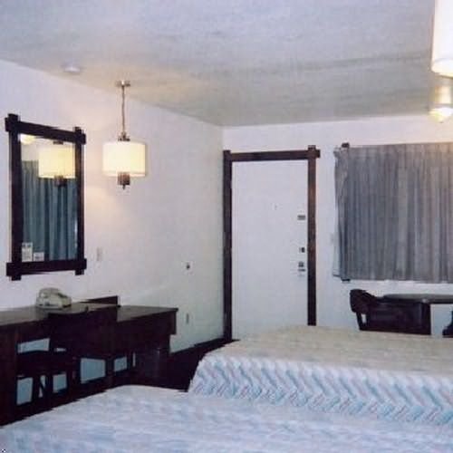 Budget Host-Longhorn Motel - Byers, CO