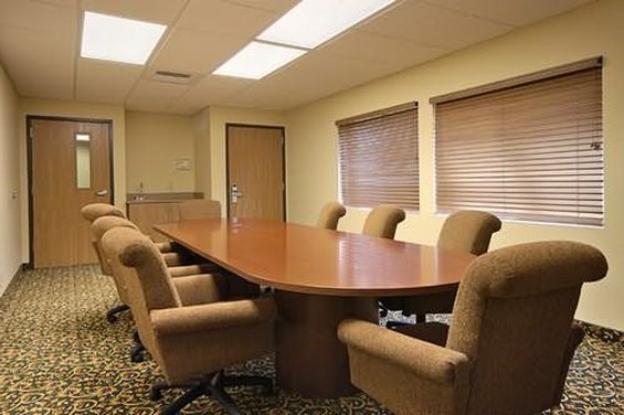 Supertel Inn & Conference Ctr - Creston, IA