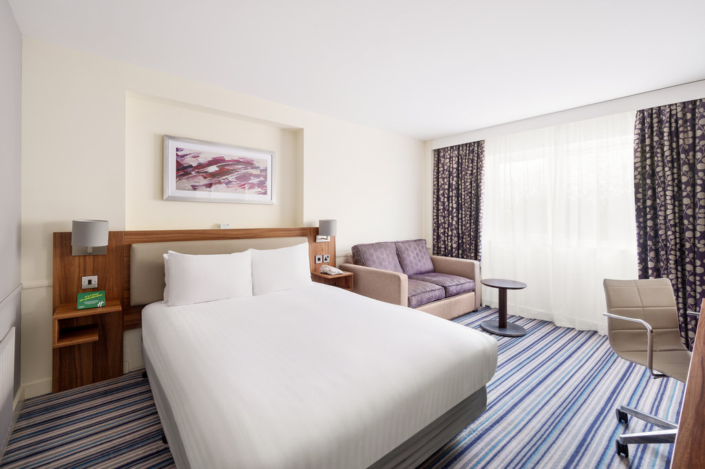 Holiday Inn COLCHESTER - Tap to explore photos