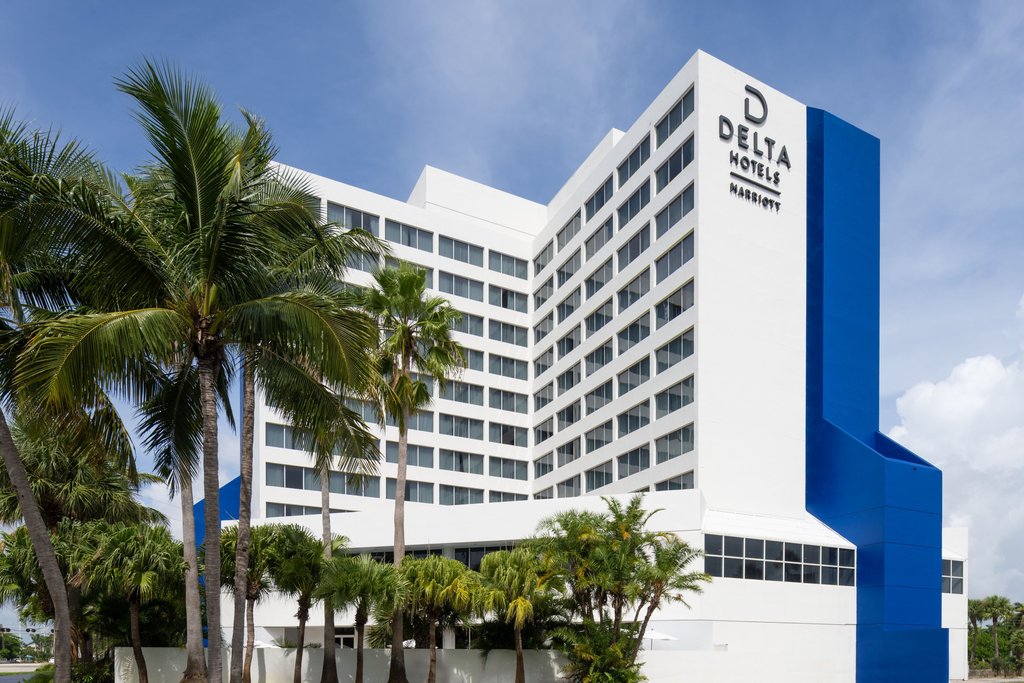 Delta Hotels by Marriott West Palm Beach - Tap to explore photos