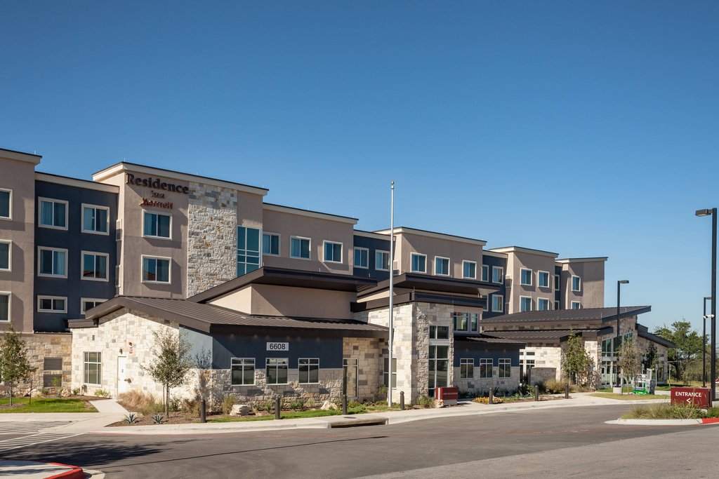 Residence Inn Austin Lake Austin/River Place - Tap to explore photos
