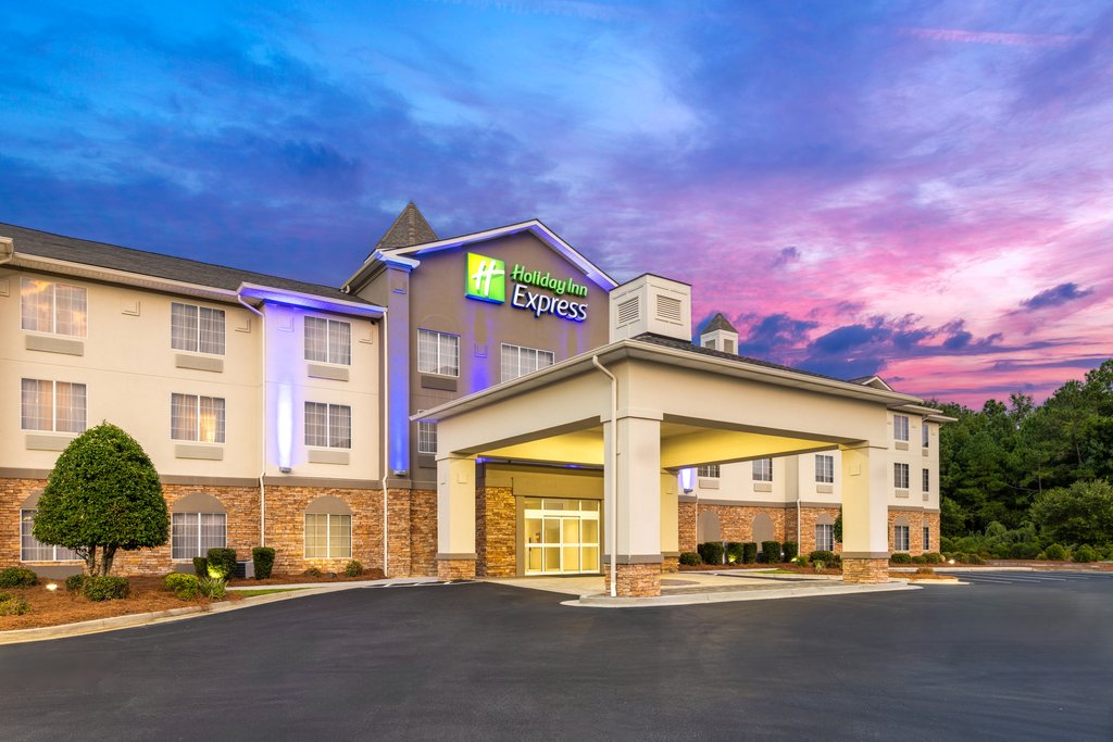 Holiday Inn Express SAVANNAH AIRPORT - Tap to explore photos